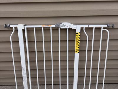 Regalo Pressure Baby Gate