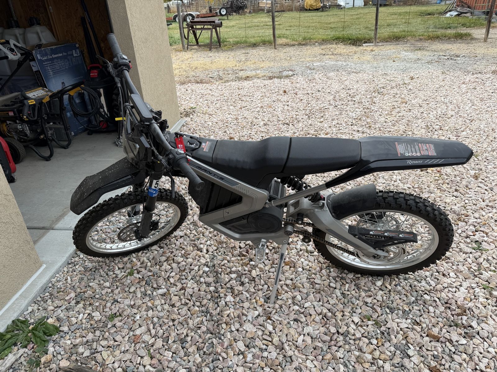 Like-New 2023 Mantis Electric Bike