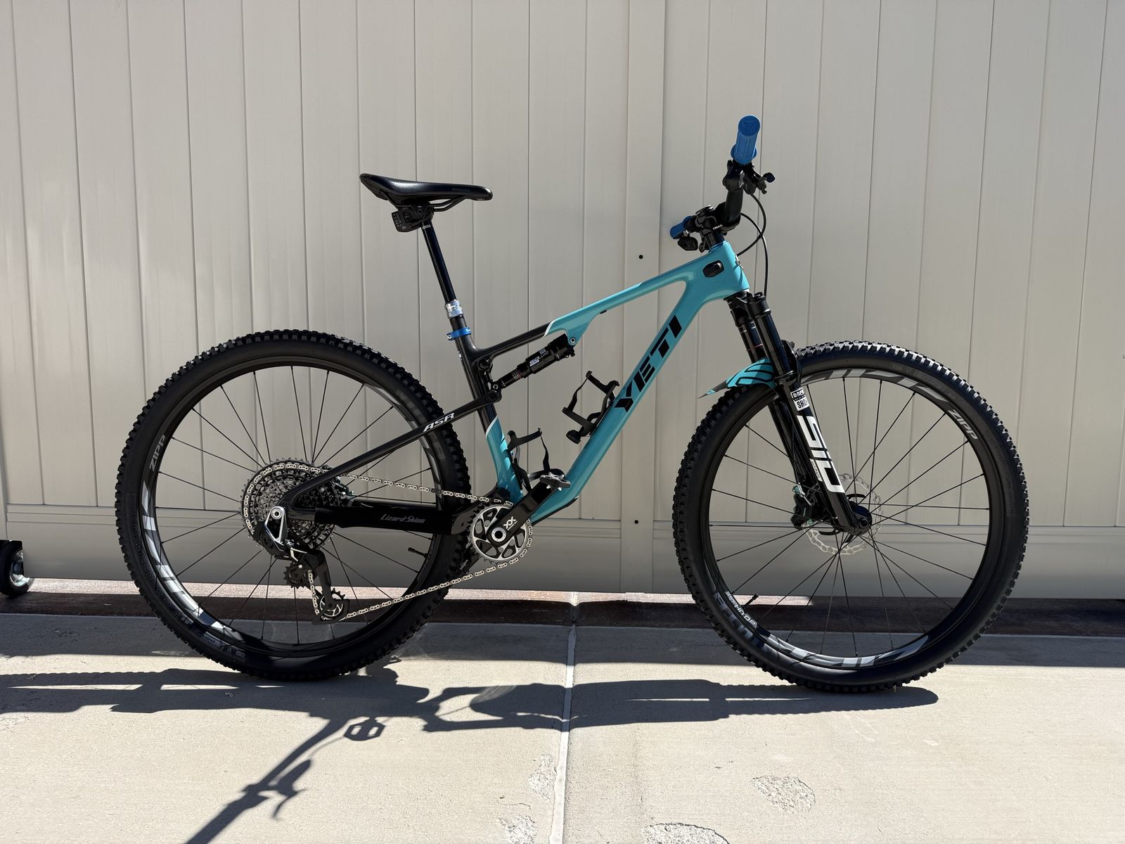 2025 Yeti ASR - Size Med.