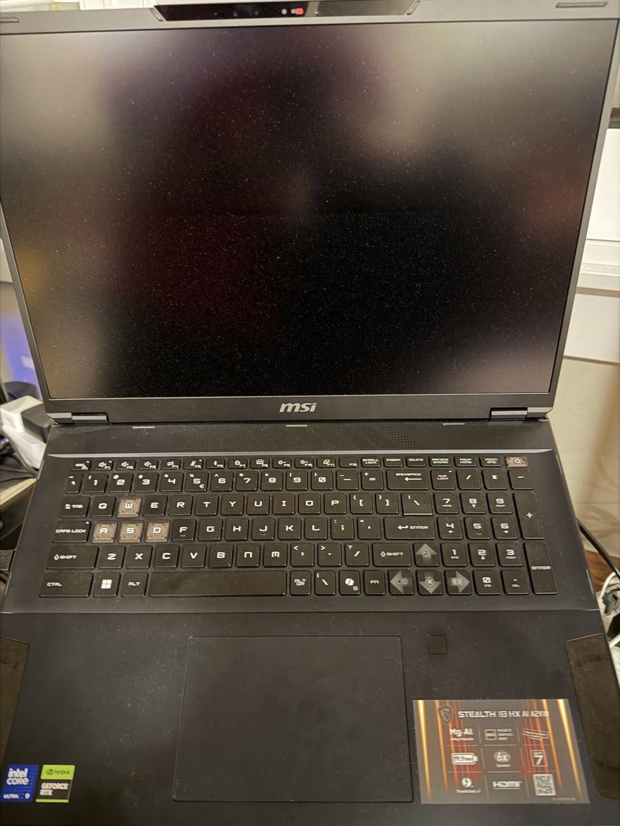 MSI Stealth 18 - RTX 5090
