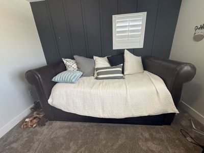 Pottery Barn Trundle Bed