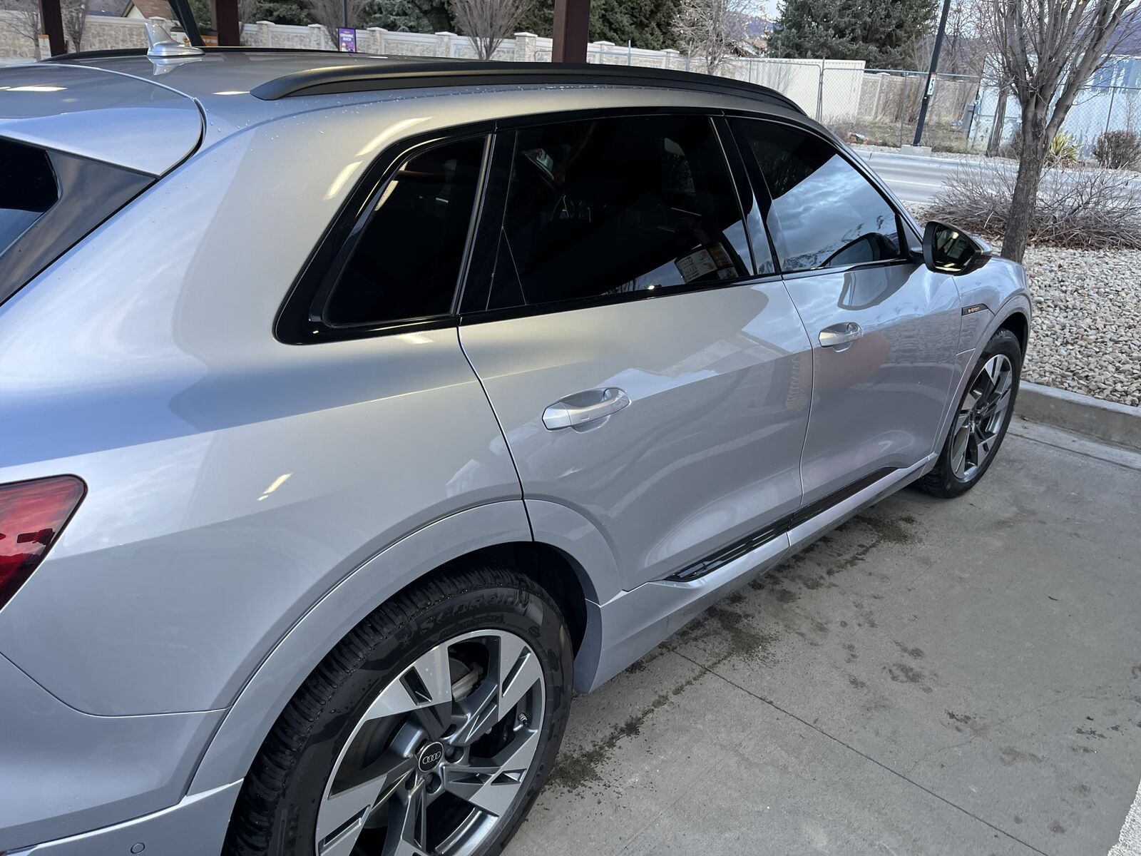 2022 Audi e-tron SUV quattro Premium