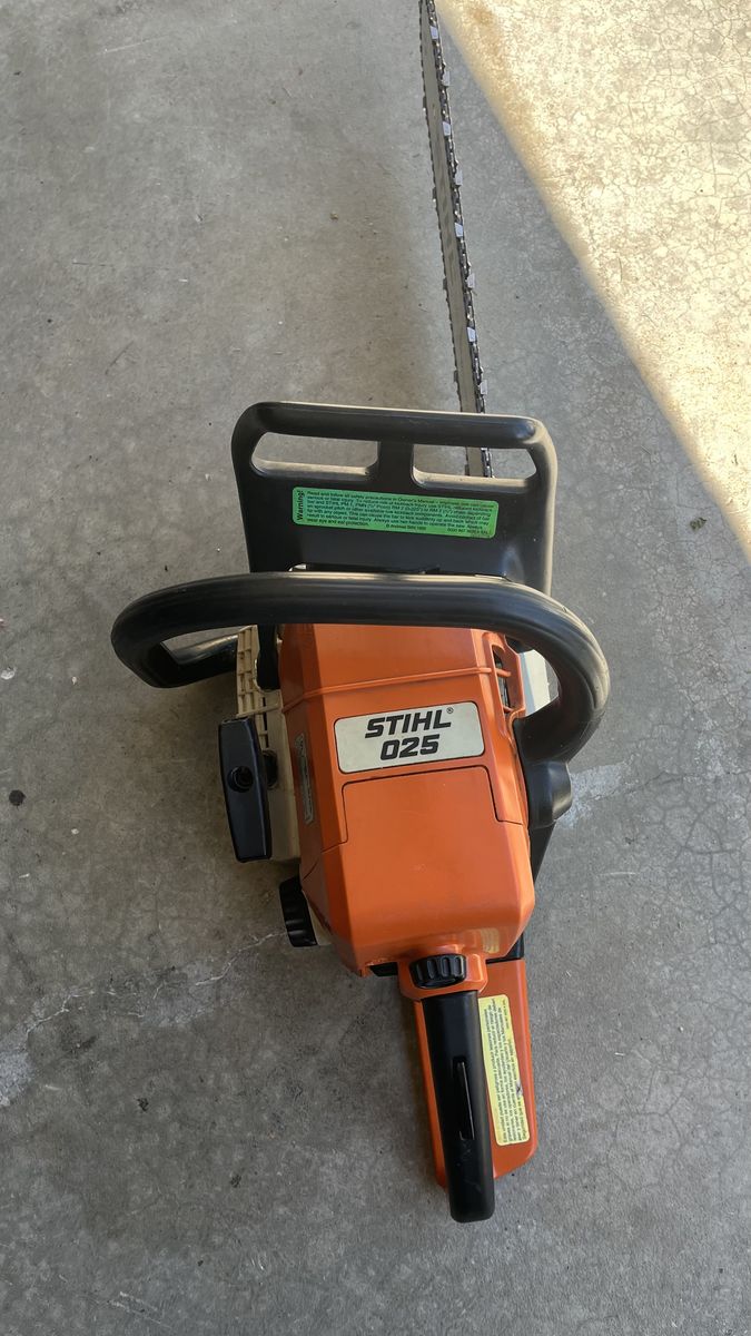 STIHL 025 CHAINSAW CHAIN SAW 18 INCH NOT HUSQVARNA ECHO DOLMAR