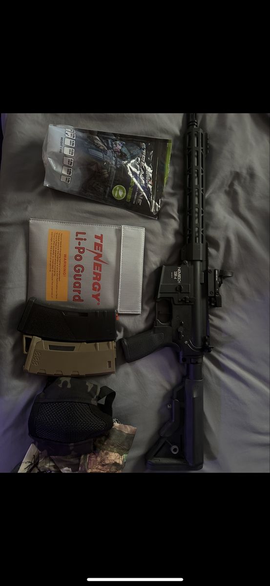 Novritch SSR-4 Airsoft Gun with Accessories - Used