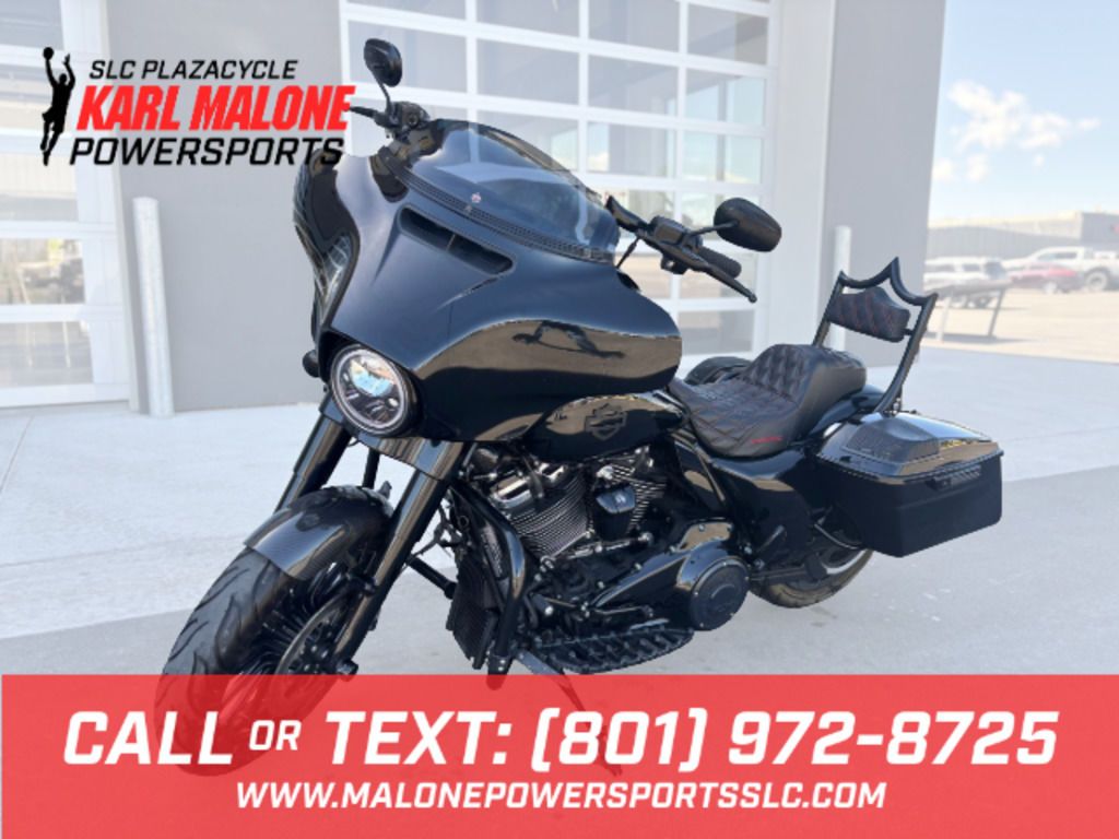2018 Harley-Davidson® FLHXS - Street Glide® Specia