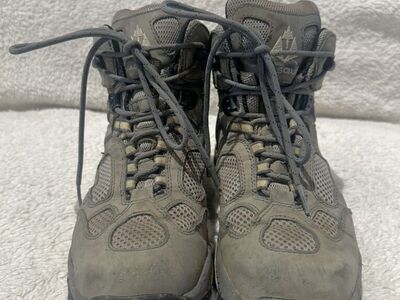 Vasque Women Size 9 Gray Gore-Tex Hiking Boots