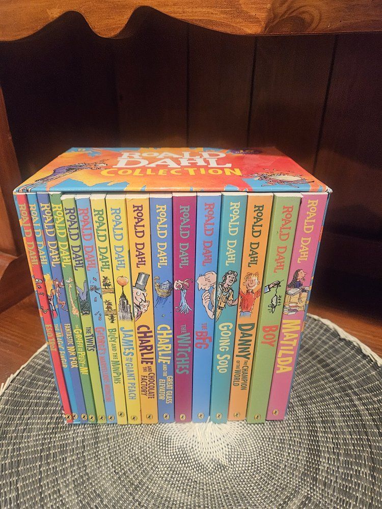 Roald Dahl book collection $15