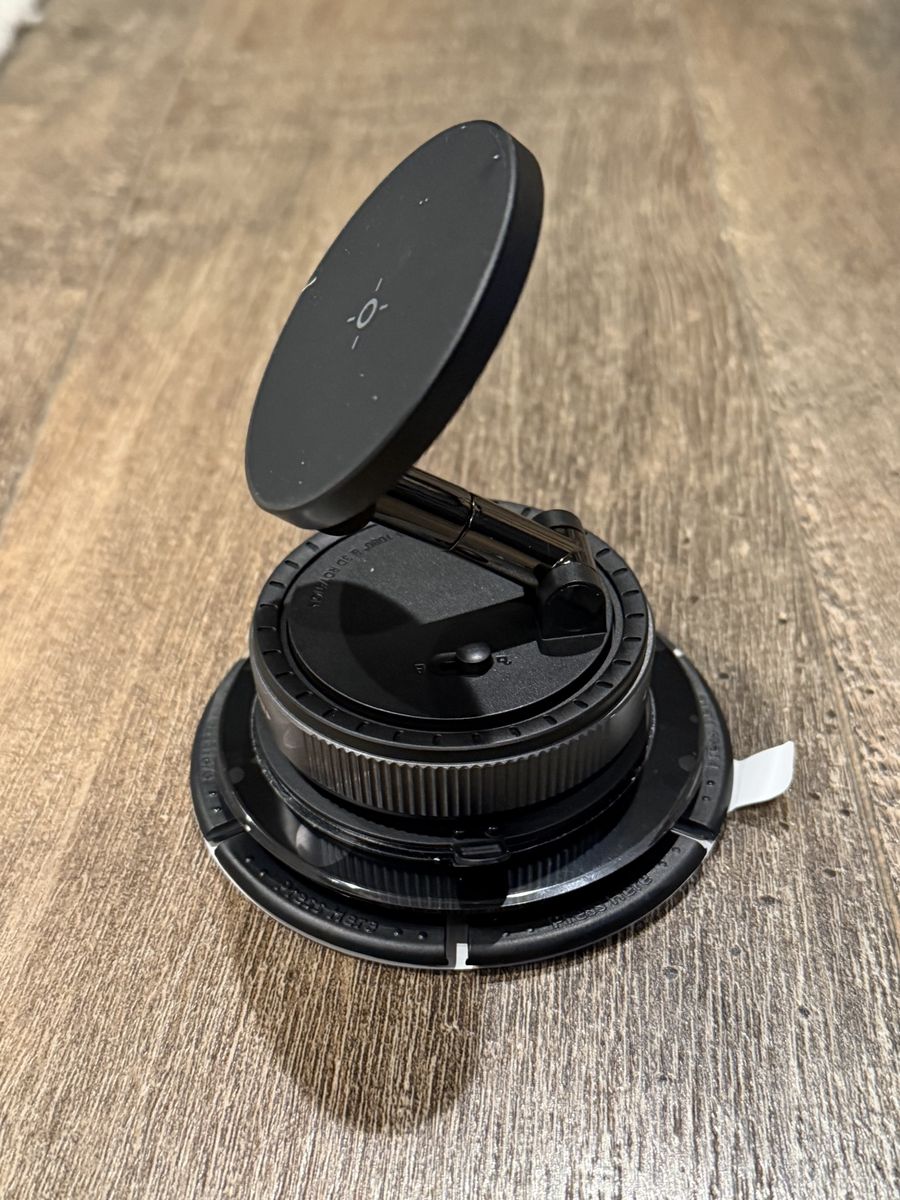 Esamcore Vacuum Magnetic Phone Holder - New  $20 OBO