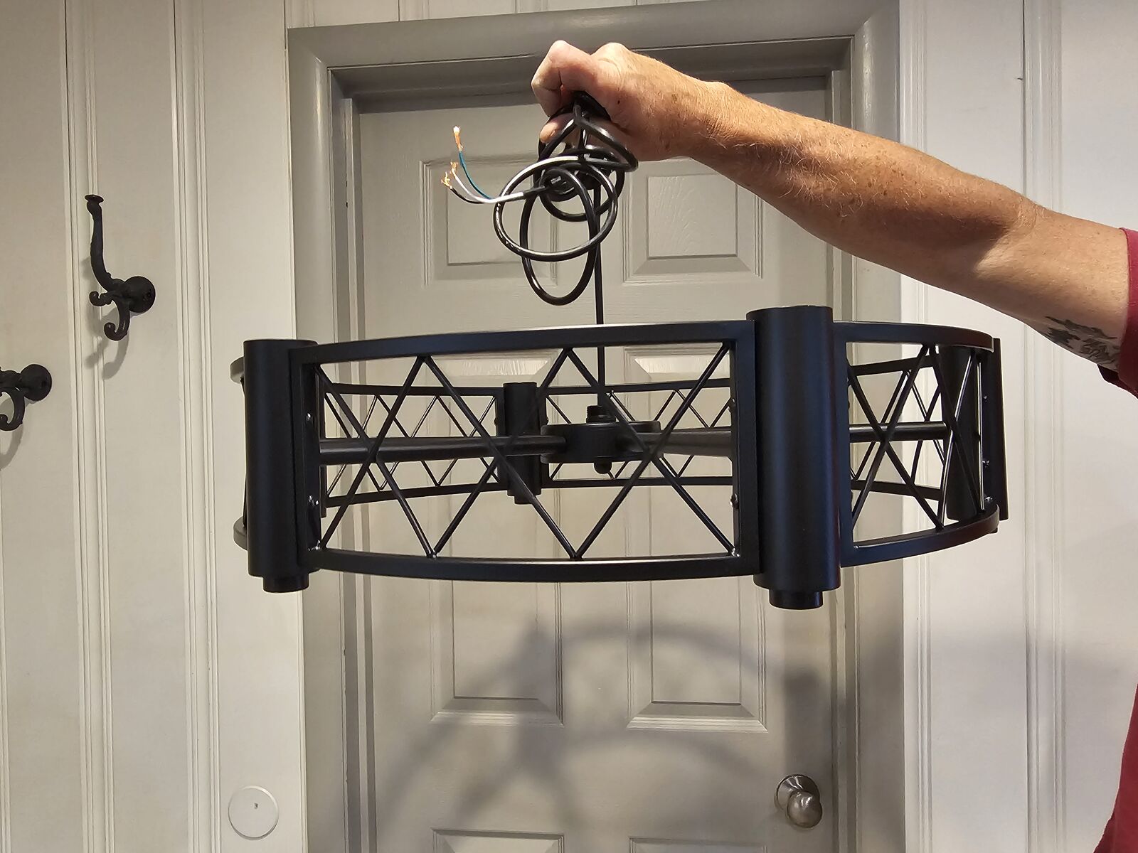 NEW 6 LIGHT BLACK ROUND CHANDELIER