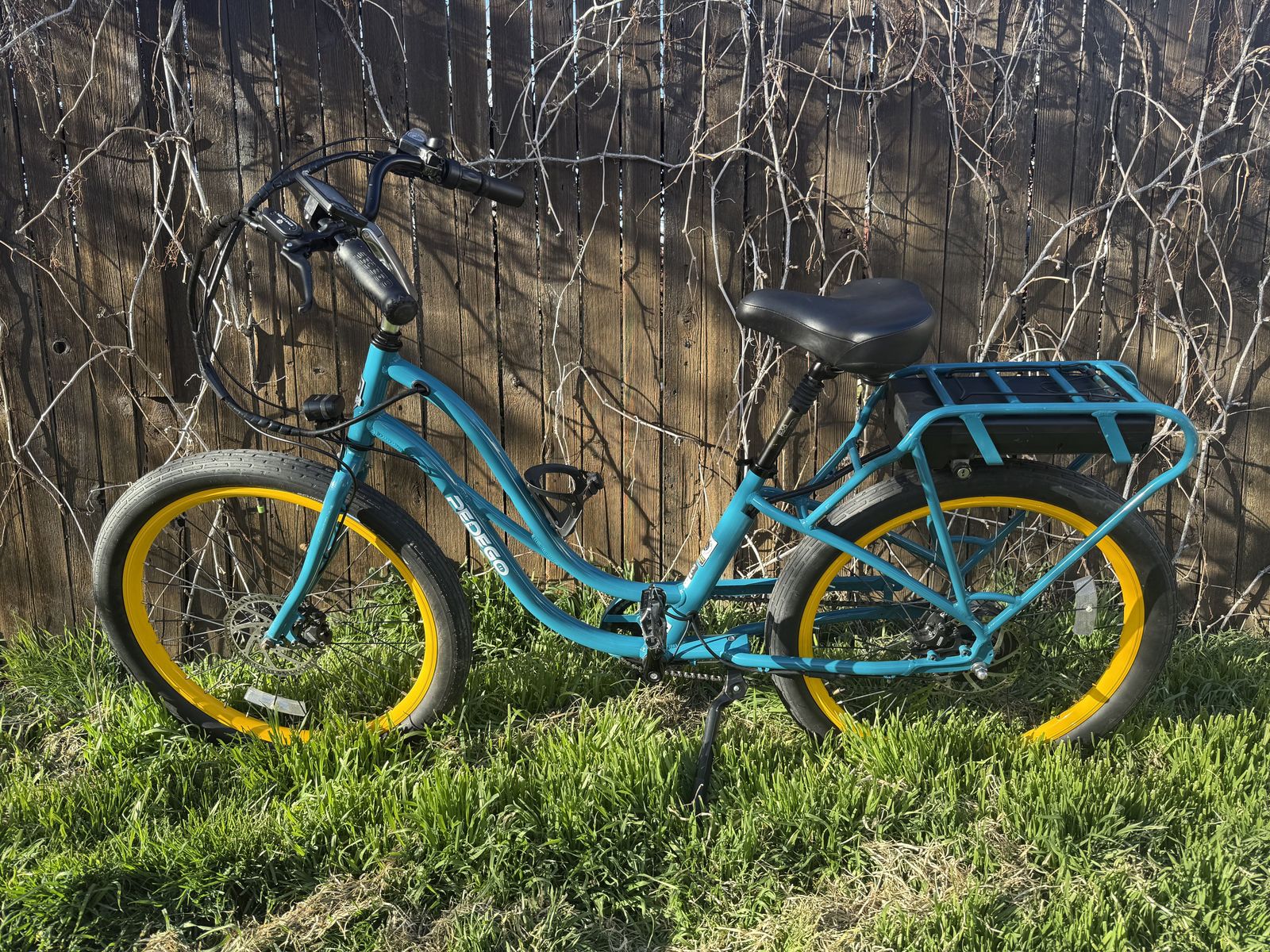 Pedego Interceptor Cruising/City eBike w/ Throttle