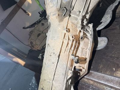 CHEVROLET SILVERADO OR GMC SIERRA TRANSMISSION 6L80 4x4 2011
