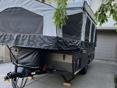 2022 Forest River 1940F Pop-up camper