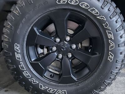 33” Duratrac tires on Ram Rebel Wheels