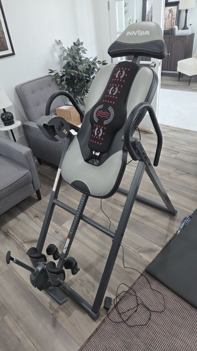Innova Inversion Table with Heat and Massage Pad
