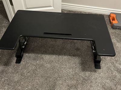 Standing desk
