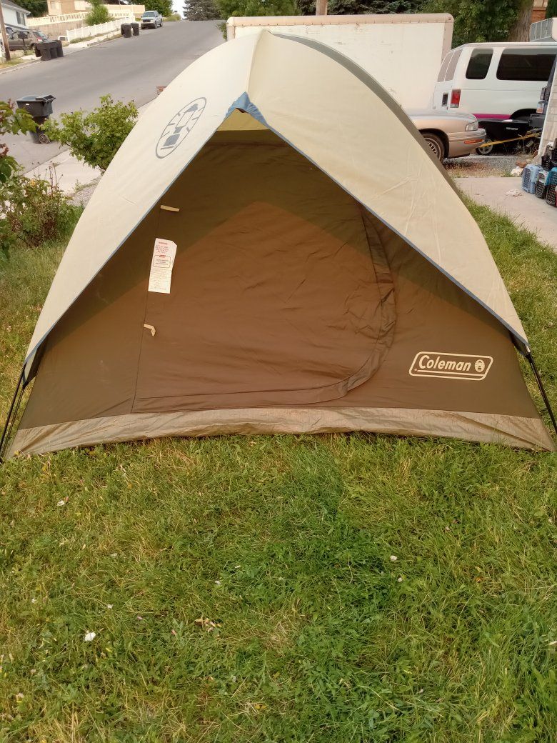 Coleman 4-Person Camping Dome Tent (7ft x 7ft) - Great Family Tent!
