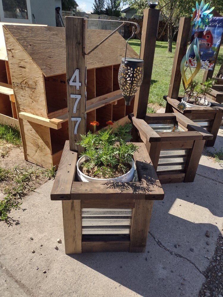 Lighted address planter box