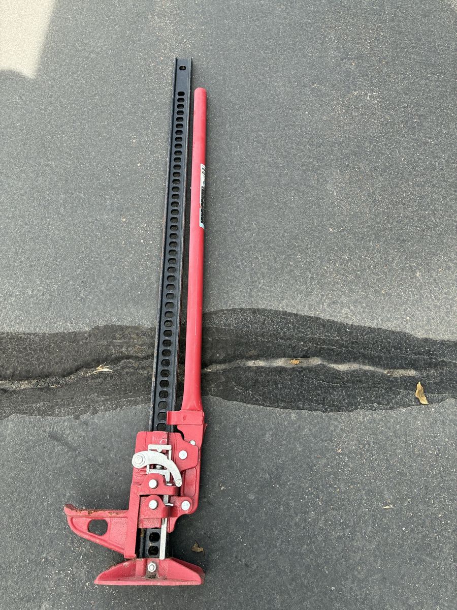 Pittsburgh High Lift Farm Jack 7000 lb. Capacity Off-Road Recovery
