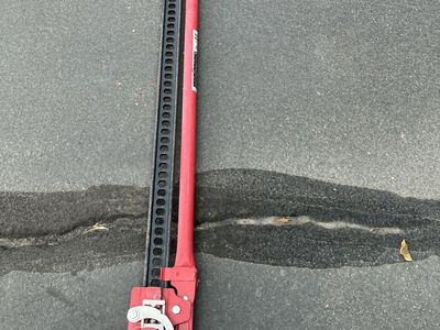 Pittsburgh High Lift Farm Jack 7000 lb. Capacity Off-Road Recovery
