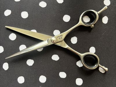 Hattori Hanzo HH-88 6.0” Professional Hair Cutting Shears - Right-Handed, Excellent Condition