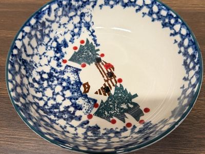 Cabin in the snow Christmas dishes