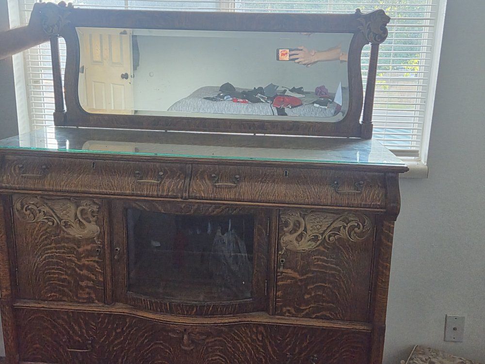 Antique Quarter Sawn Oak Buffet Sideboard with Mirror, Glass Top & Claw Feet genuine Japanese antique