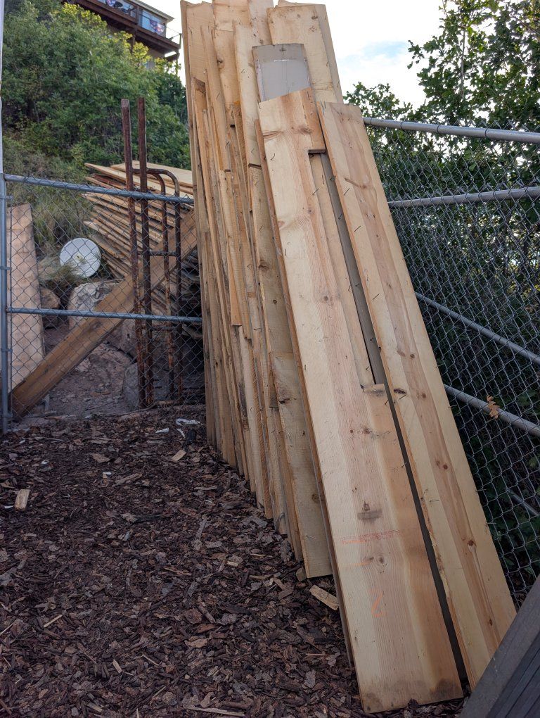 Rustic pine Lumber Planks - Building Material