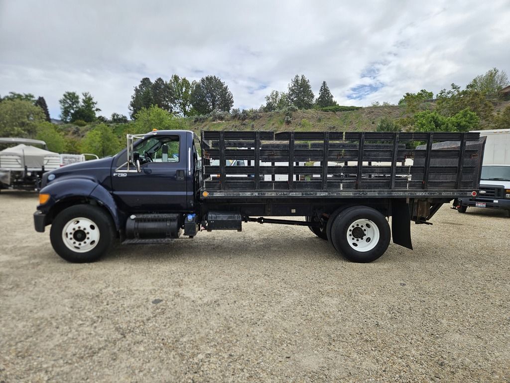 2011 Ford F-750 Super Duty 