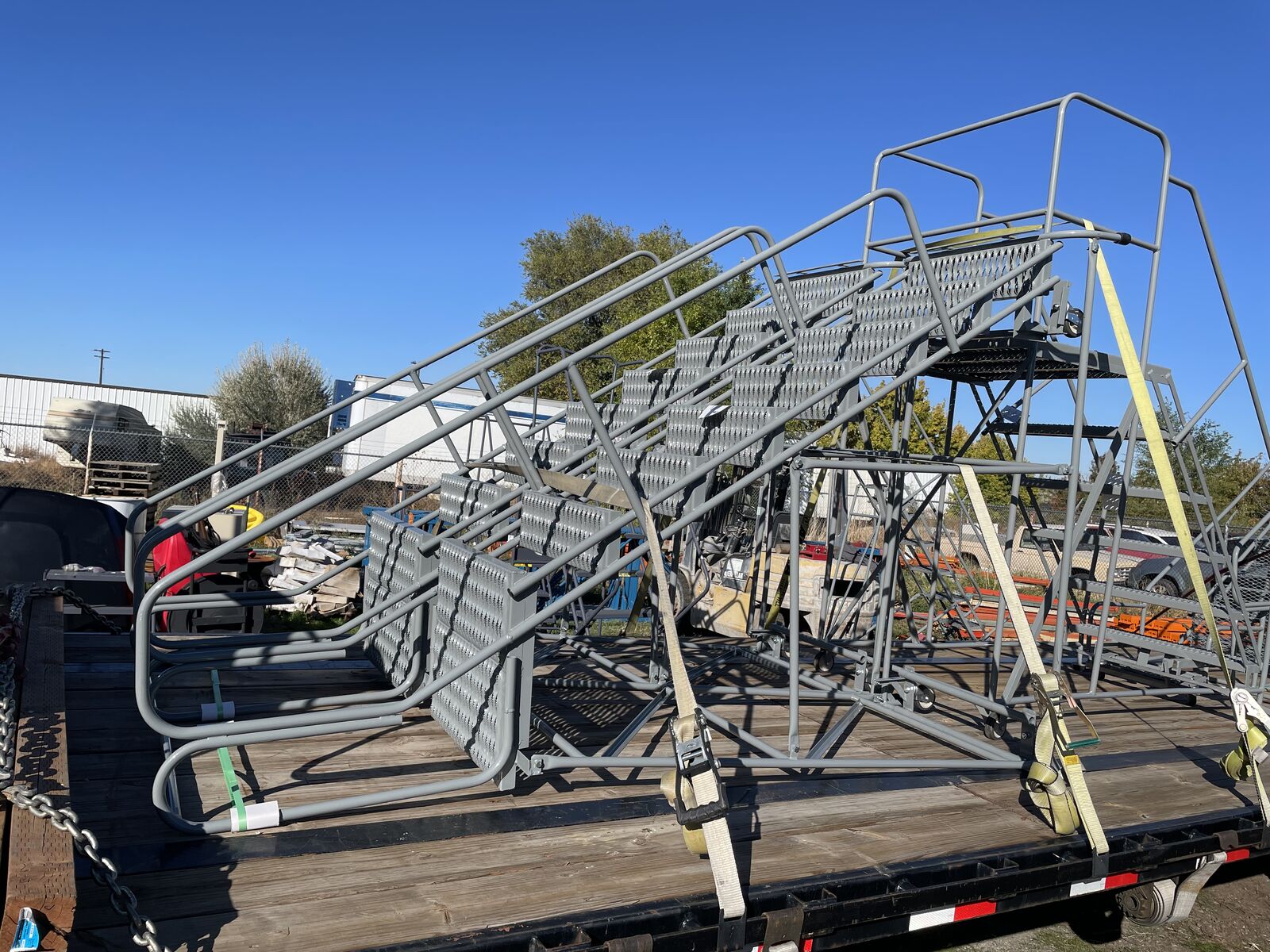 NEW 8 Step Rolling Platform Warehouse Ladder