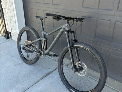 2023 Scott Genius 950 Medium Size Frame