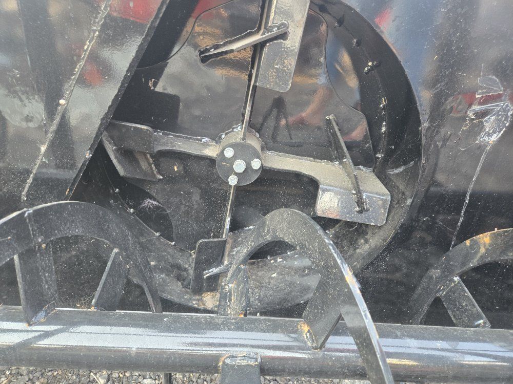 Main image 6