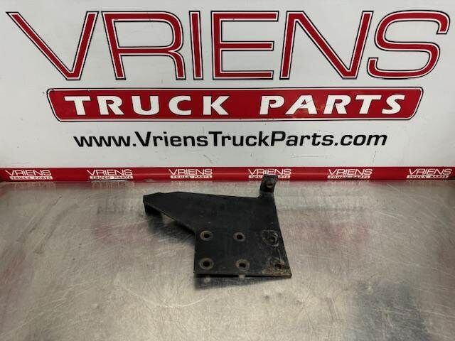 International Left Bracket