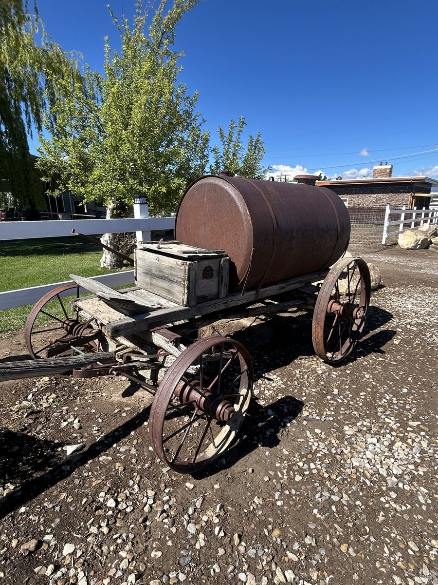 Antique pump wagon