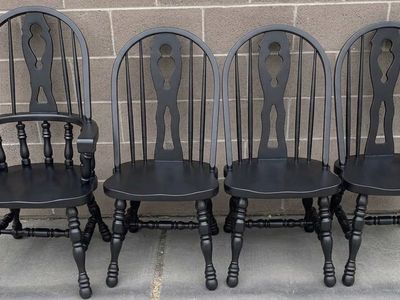 Authentic Cochrane Black Farmhouse Spindle Back Dining Chairs (Set of 4)