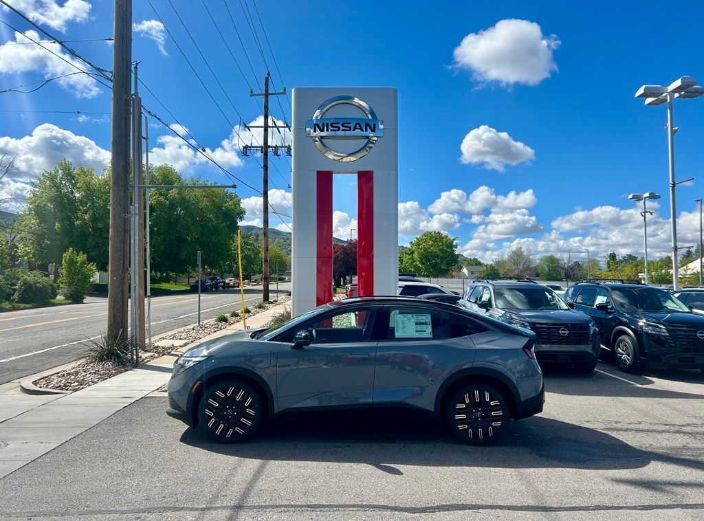 2026 Nissan Leaf Platinum+