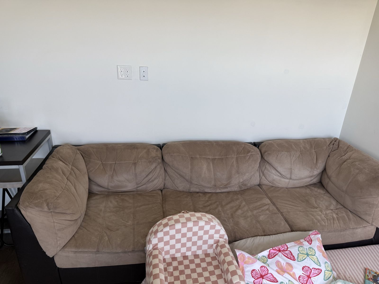 ️ Large Sectional Sofa + Oversized Ottoman $20 OBO