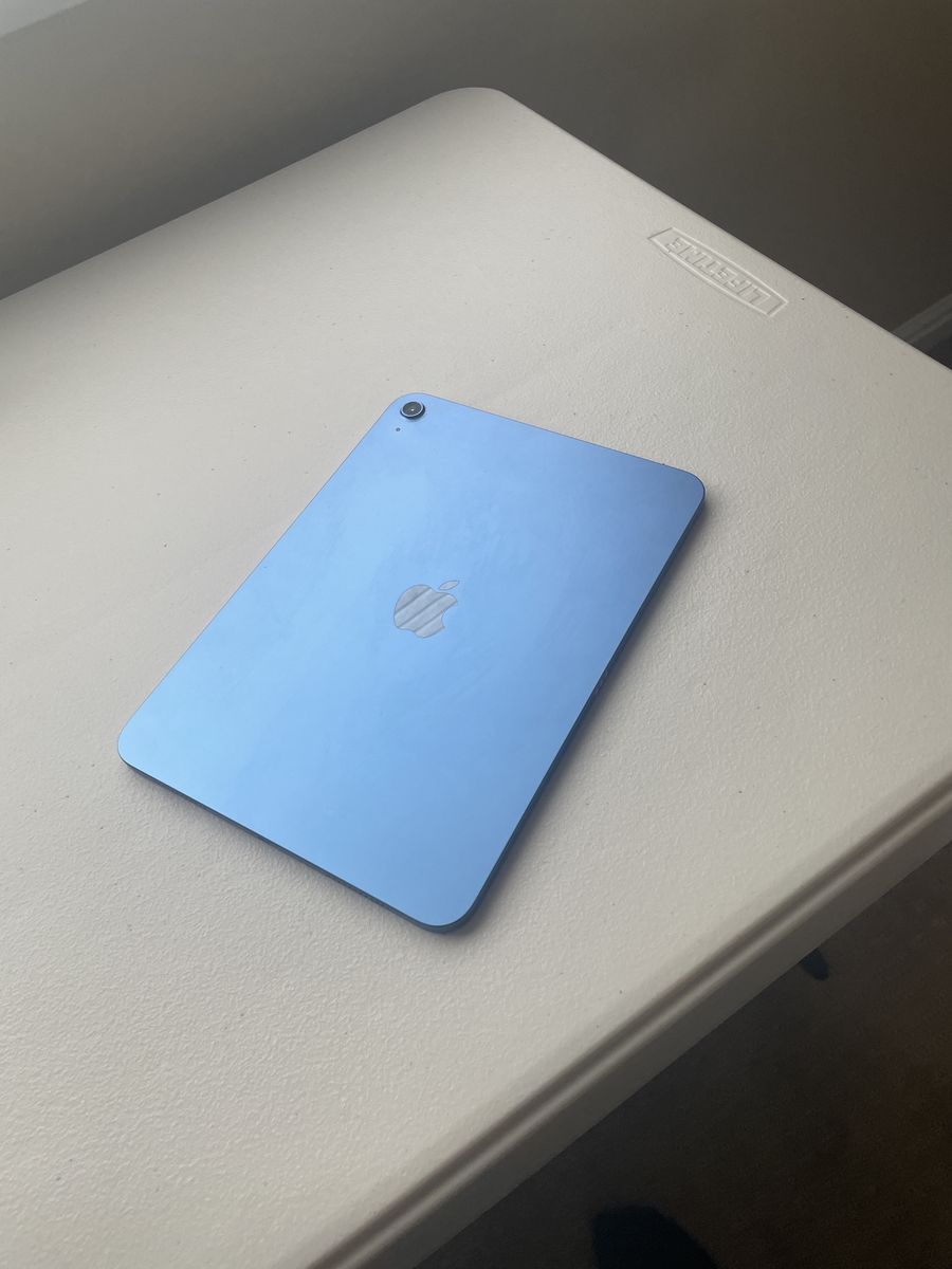 Like New Blue Ipad 10th Generation