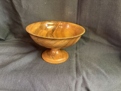 Vintage Oregon Myrtlewood Pedestal Bowl – Original Label $40 cash/venmo in Draper