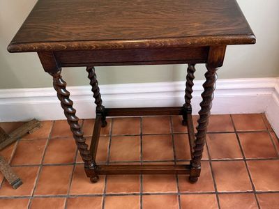 Rustic Tiger Wood Oak Side Table w/Barley Twist Legs