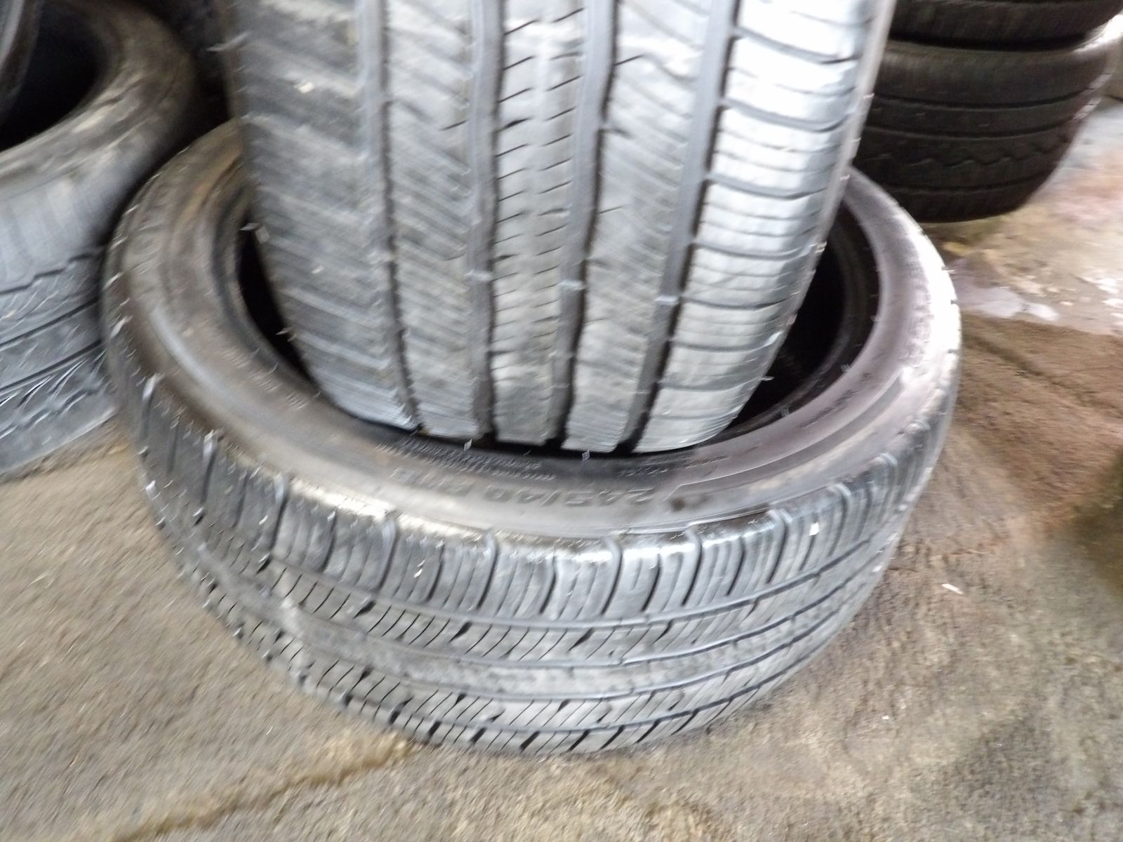 245/40R18 BF GOODRICH ADVANTAGE AS PAIR OF TWO USED TIRES