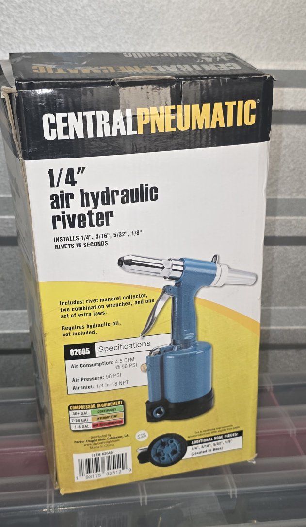 Central Pneumatic 1/4" Air Hydraulic Riveter Kit - Installs 1/4", 3/16", 5/32", 1/8" Rivets (asking price o.b.o.)