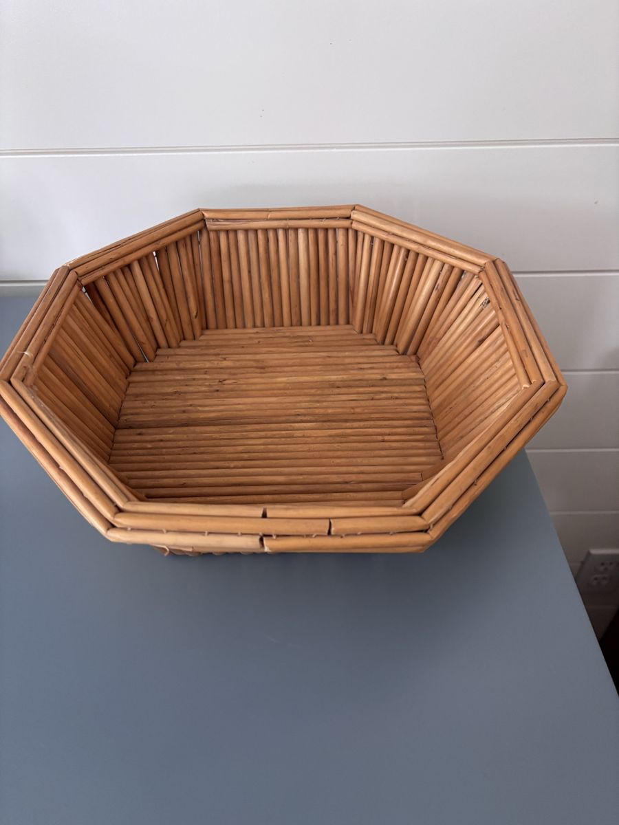 Vintage MCM octagonal wicker reed tray basket/ centerpiece