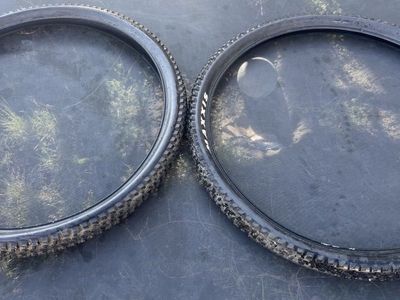 Maxxis Rekon mountain bike tires