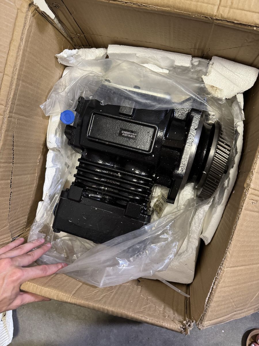 Air break compressor for diesel