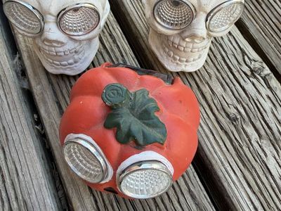 Solar Powered Skull & Pumpkin Halloween Pathway Lights - Set of 3 Outdoor Decorations