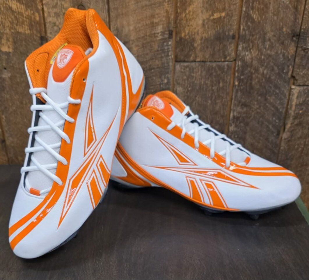 Awesome new NFL Pro Burner football cleats Sz-15