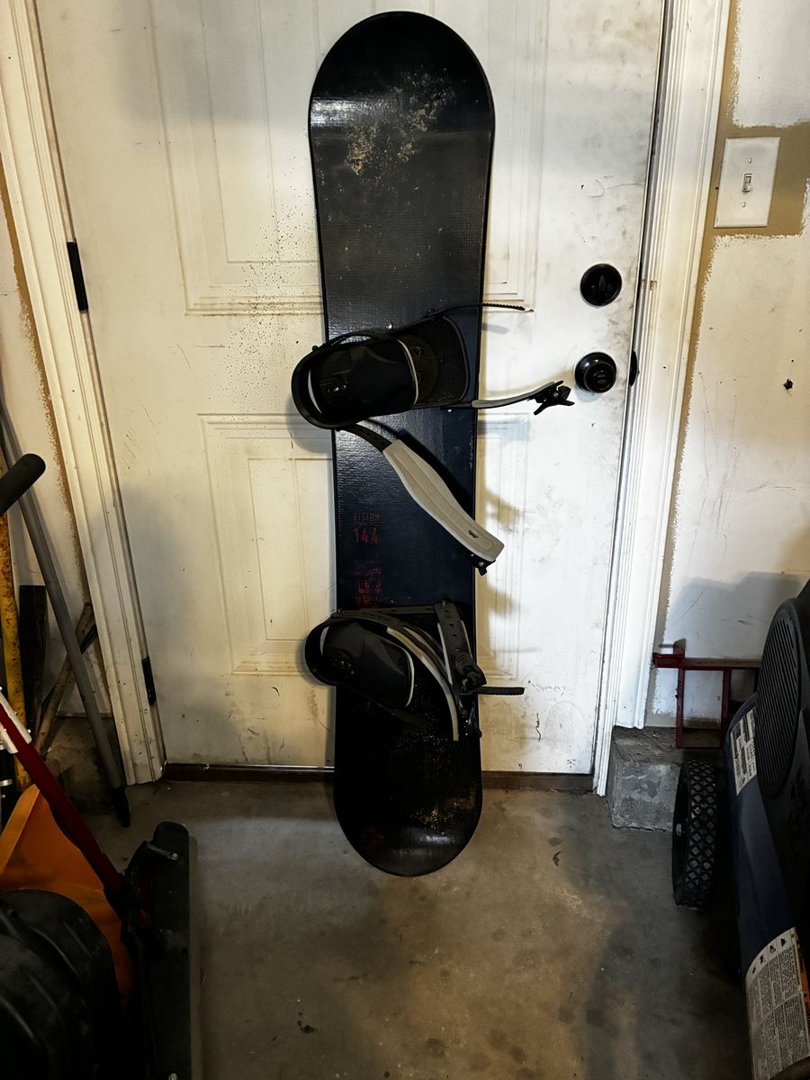 Vision apocalypse 144 snowboard