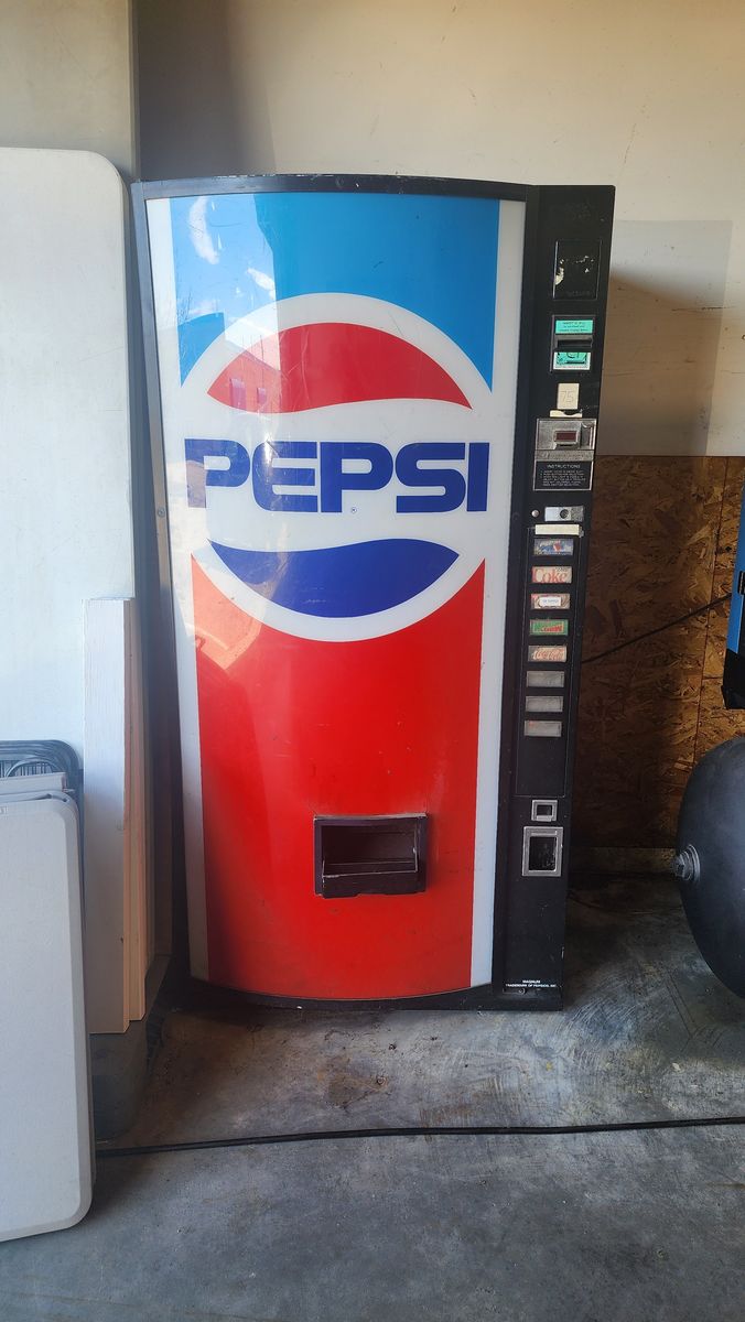 Pepsi Vending Machine
