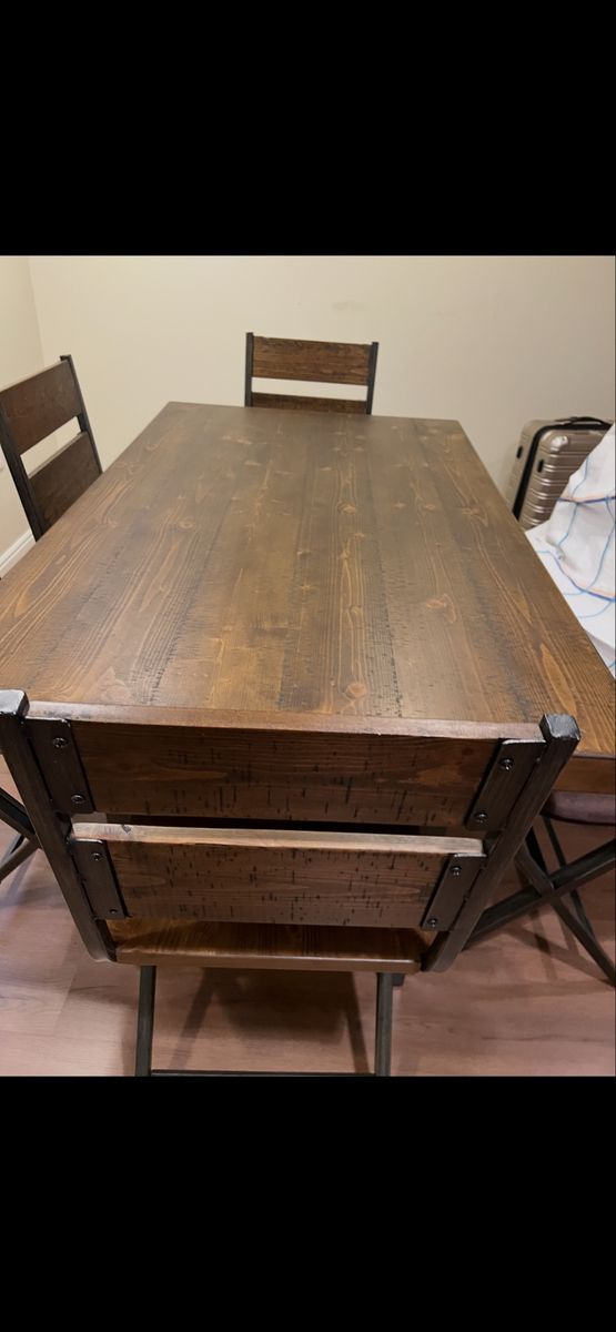 Kitchen table