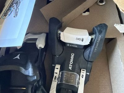 Atomic shift 10 sh120 black and white bindings ski